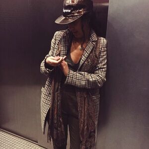 Meet your Posher, Hajer